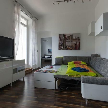 Spacious Apartment In Center With Terrace Viena Exterior foto